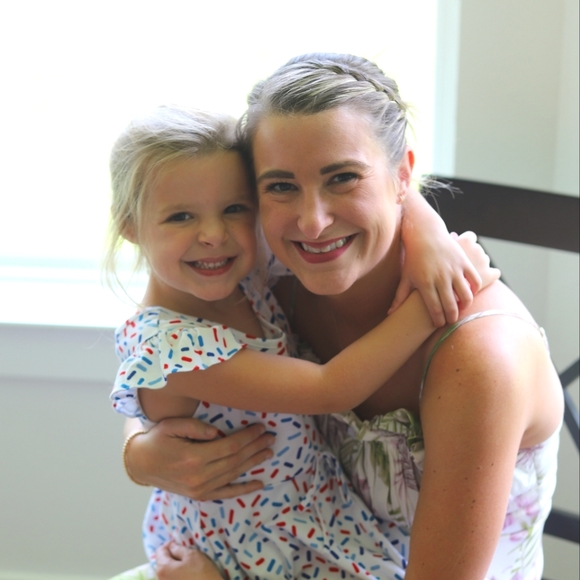 Meet your Posher, Lindsey - Picture 1 of 1